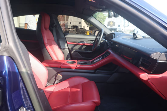 2022 MODEL PORSCHE TAYCAN PERFORMANCE PLUS 476 Hp