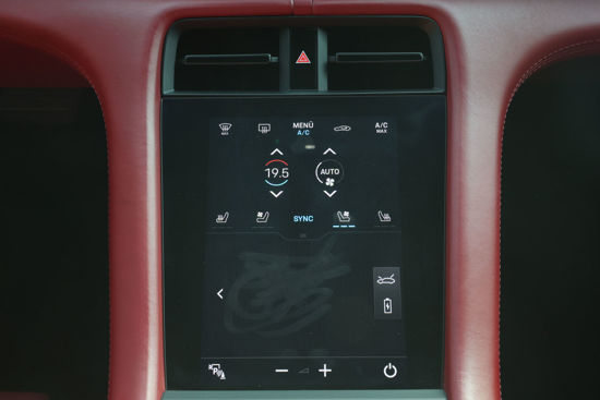 2022 MODEL PORSCHE TAYCAN PERFORMANCE PLUS 476 Hp