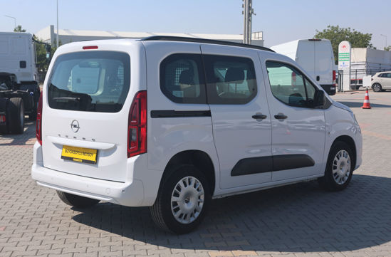 2025 MODEL OPEL COMBO ESSENTIAL 1.5 D M/T 130 Hp