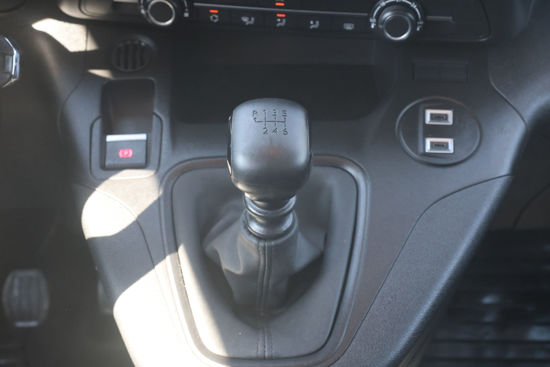 2025 MODEL OPEL COMBO ESSENTIAL 1.5 D M/T 130 Hp