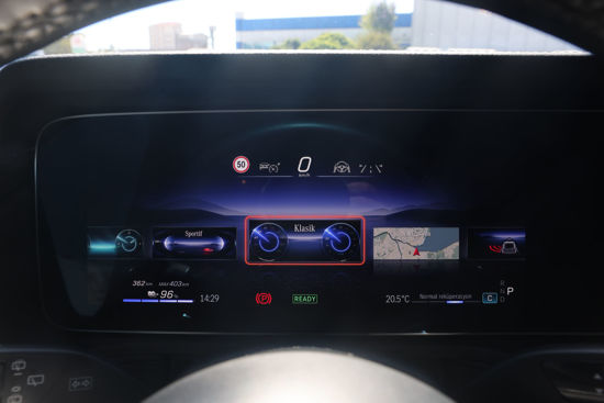 2025 MODEL MERCEDES - BENZ G 580 WITH EQ TECHNOLOGY