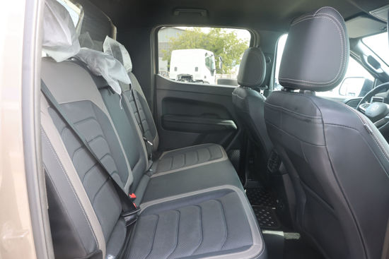 2025 MODEL VOLKSWAGEN AMAROK 3.0 TDI AVENTURA 4X4 240 Hp