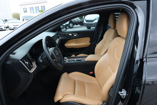 2023 MODEL VOLVO S60 B5 2.0 PLUS DARK 250 Hp