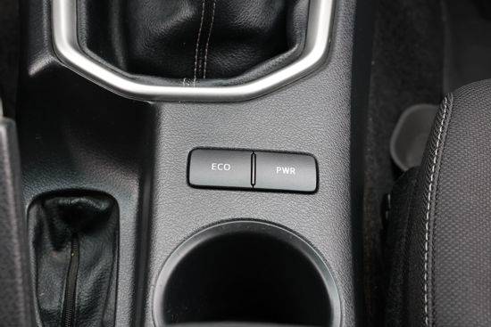 2023 MODEL TOYOTA HILUX 2.4 D-4D 4X4 ADVENTURE 150 Hp M/T