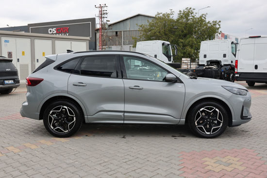 2025 MODEL FORD KUGA 1.5 ECOBOOST ST-LINE 182 Hp A/T