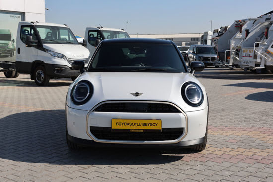 2024 MODEL MINI COOPER 1.5 FAVOURED 156 Hp A/T