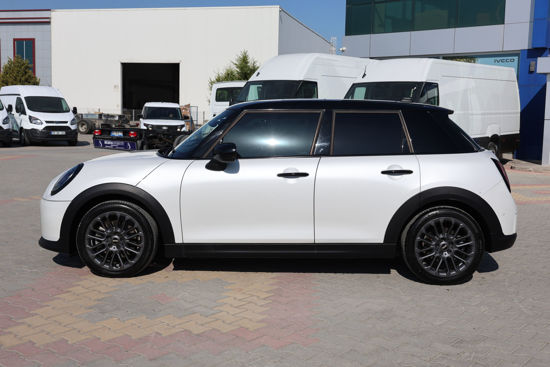 2024 MODEL MINI COOPER 1.5 FAVOURED 156 Hp A/T