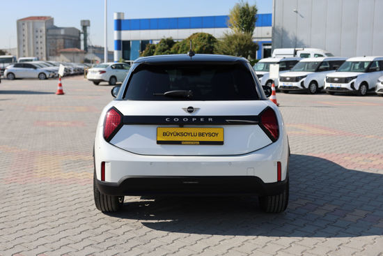 2024 MODEL MINI COOPER 1.5 FAVOURED 156 Hp A/T