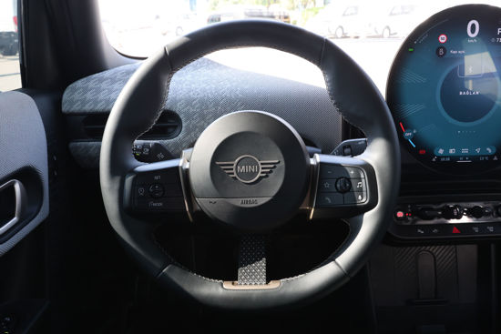 2024 MODEL MINI COOPER 1.5 FAVOURED 156 Hp A/T