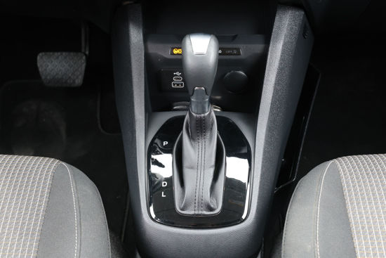2025 MODEL FORD TOURNEO COURIER KOMBİ 1.0 ECOBOOST DLX 125 Hp A/T