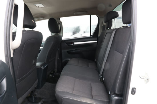 2023 MODEL TOYOTA HILUX 2.4 D-4D 4X4 ADVENTURE 150 Hp M/T